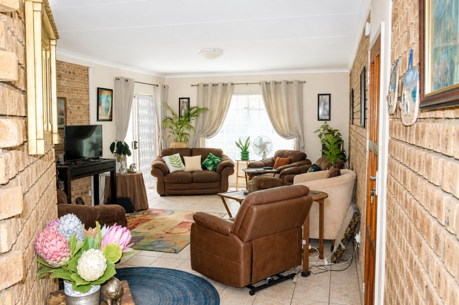 2 Bedroom Property for Sale in Doringkruin North West